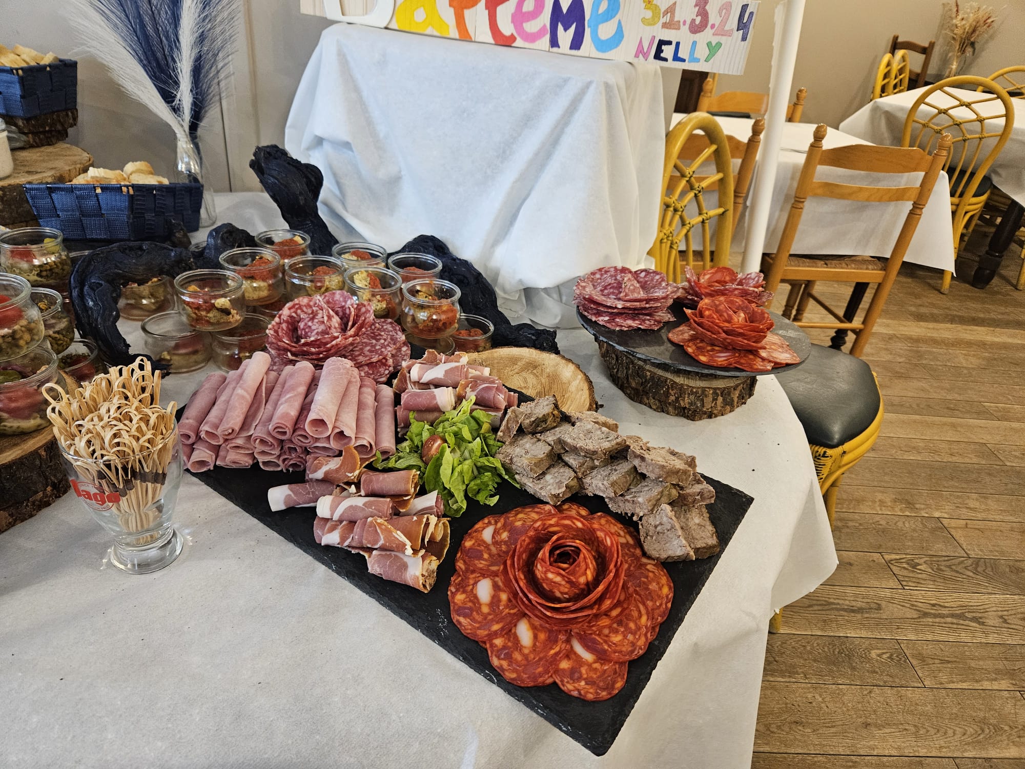 Buffet coloré